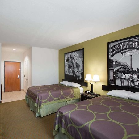 Super 8 By Wyndham Laporte La Porte Zewnętrze zdjęcie